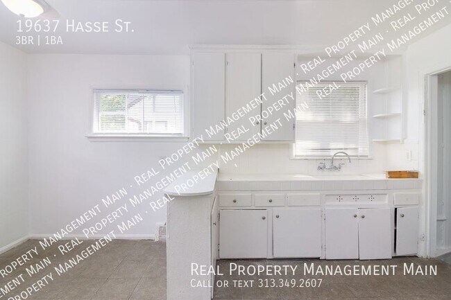 Building Photo - 3 Bed 1 Bath on Hasse