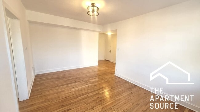 Photo - 1107 N Avers Ave Apartment