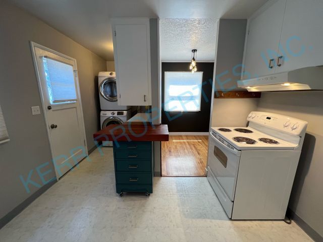 Foto del edificio - Charming 3-Bedroom Retreat in Vibrant Portland Neighborhood!