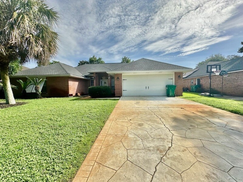 Foto principal - 4025 Lauren Ct