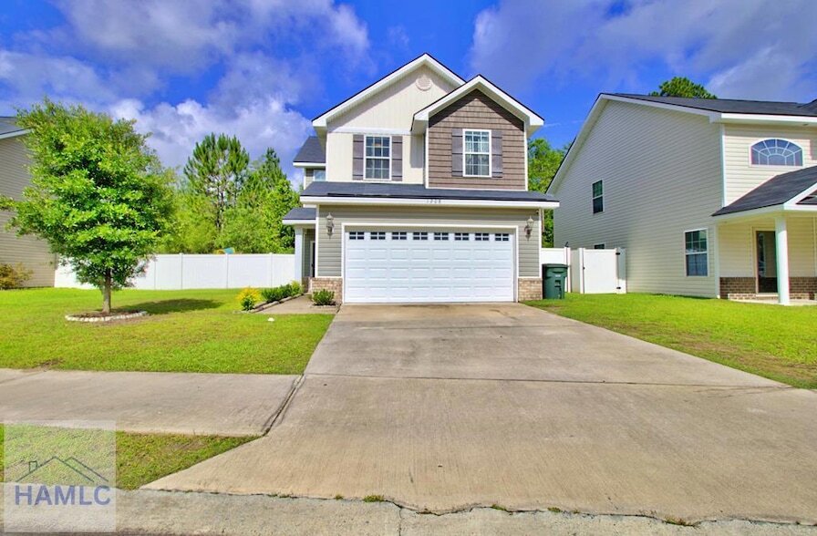Foto principal - 1208 Cypress Fall Cir