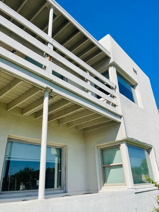 Foto del edificio - 2129 16th St