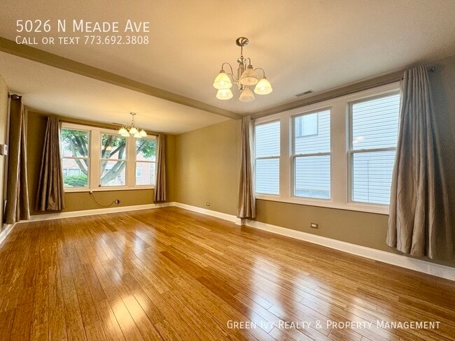 Foto del edificio - 5026 N Meade Ave