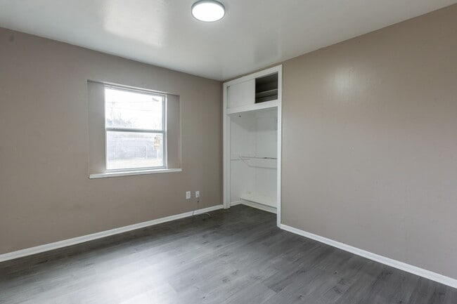 Building Photo - 4-Bedroom Available for Rent to Own & Lease!!