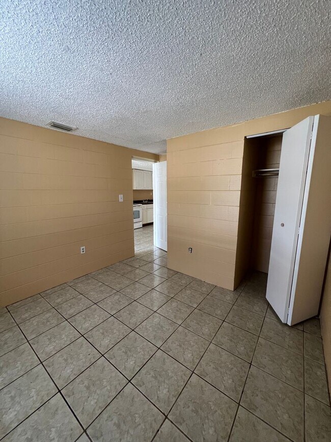 Foto del edificio - 3005-3007 14th St E