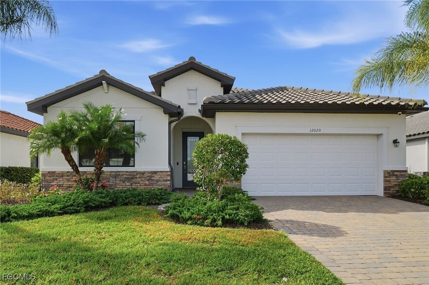 Foto principal - 12020 Arbor Trace Dr