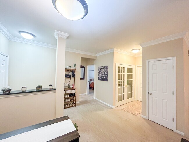 Photo - 4854 Eisenhower Ave Townhome