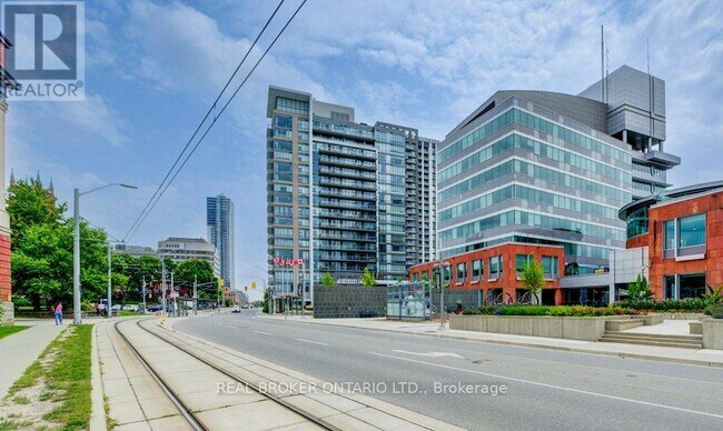 Photo du bâtiment - 85 Duke St W