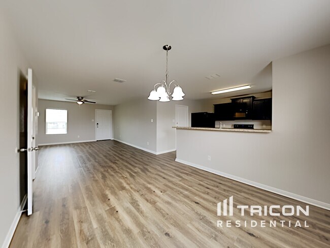Foto del edificio - 6812 Rosenthal Pass