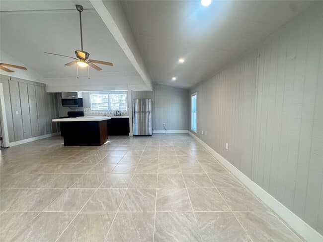 Foto del edificio - 17302 Mathis Rd