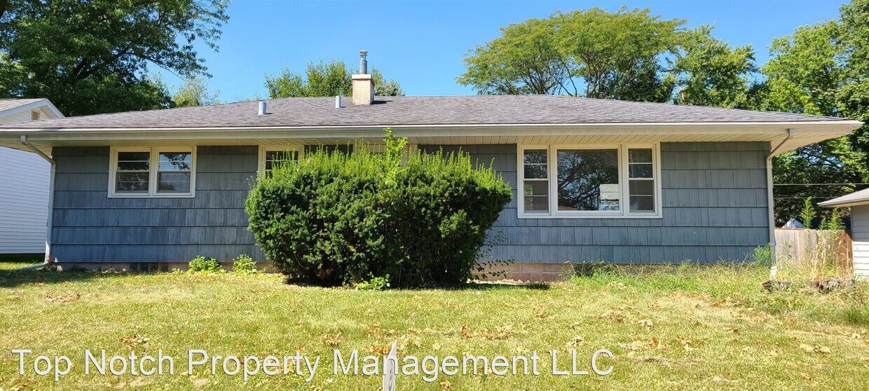 3 Br 2 Bath House 2504 N Ohio Ave House For Rent In Davenport Ia Apartments Com