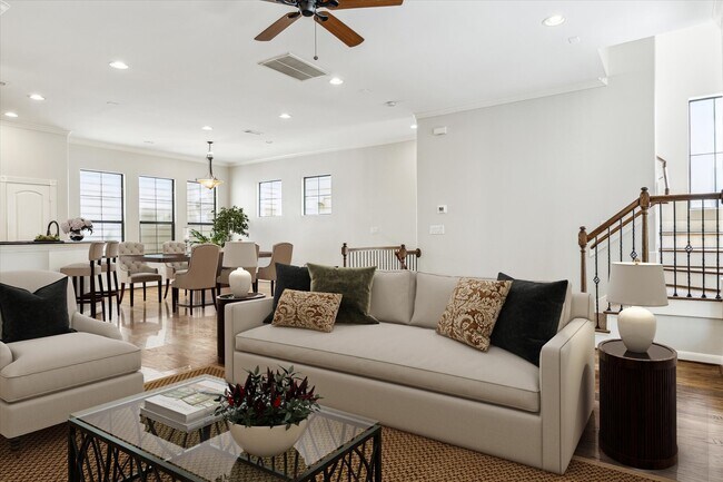 Foto del edificio - 5308 Larkin St