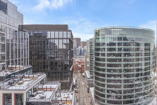 Building Photo - 135 Seaport Blvd