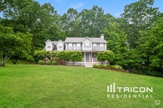 Building Photo - 121 Crown Oaks Dr