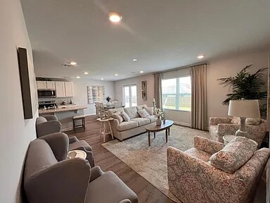 Foto del edificio - 207 Laurel Hl St