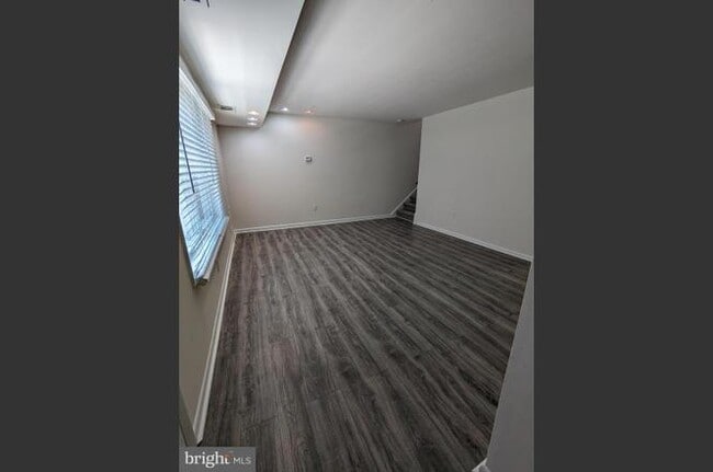 Foto del edificio - 9225 Bridle Path Ln