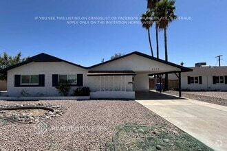 Building Photo - 4027 W Palmaire Dr