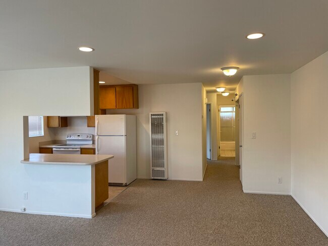 Building Photo - 2149 Mount Diablo St