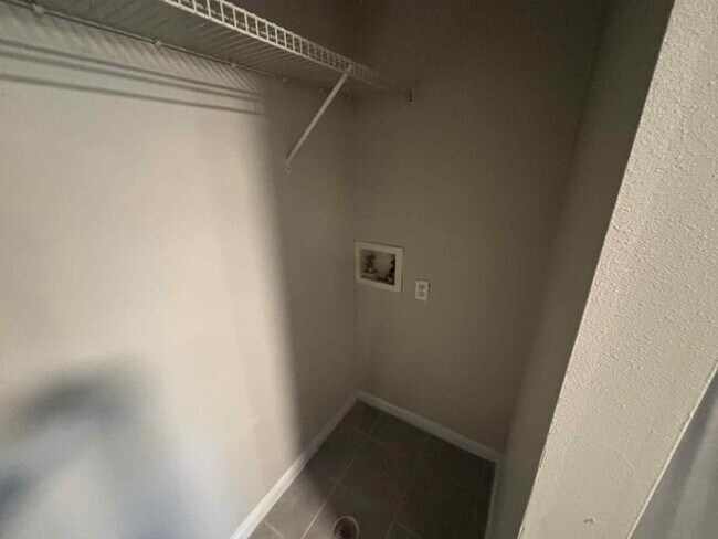 Foto del edificio - 3815 NW Huntsboro St