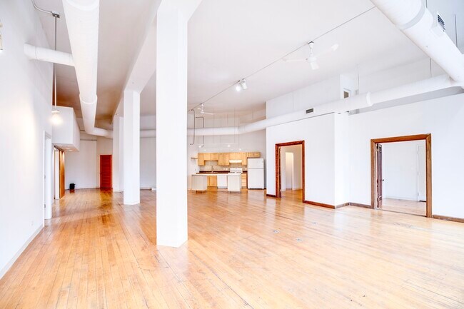 Foto del edificio - 1278 N Milwaukee Ave
