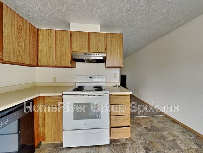 Building Photo - 29 E Mayfair Ct