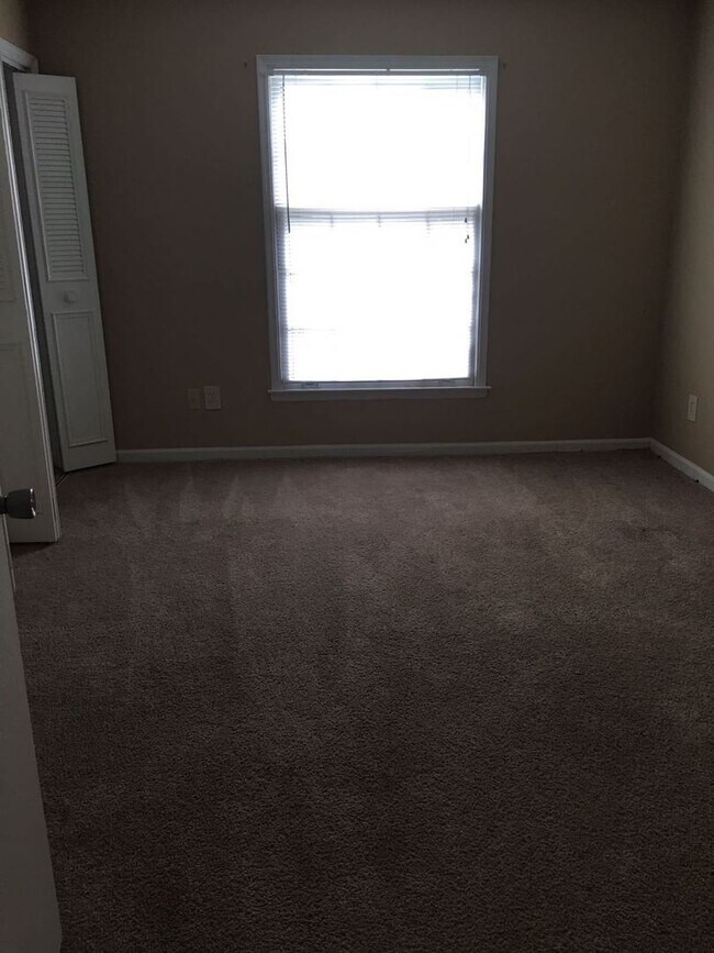 Foto del edificio - Renovated 2 Bedroom / 2 Bath Condo for Rent