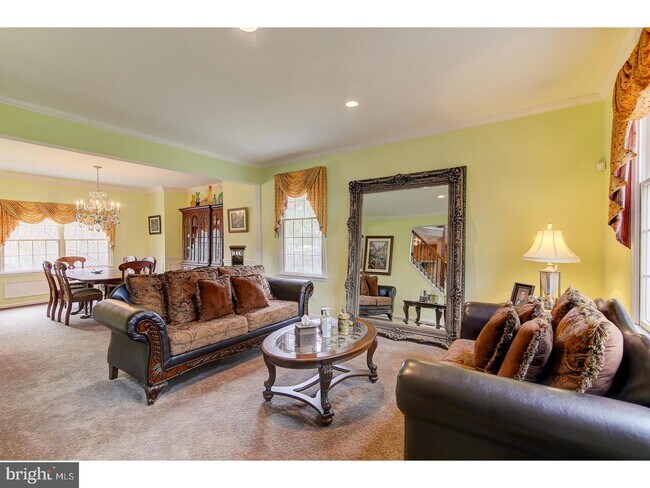 Foto del edificio - 89 Strawberry Dr