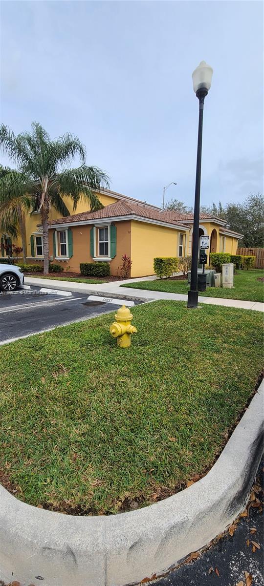 Building Photo - 971 NE 42nd Pl