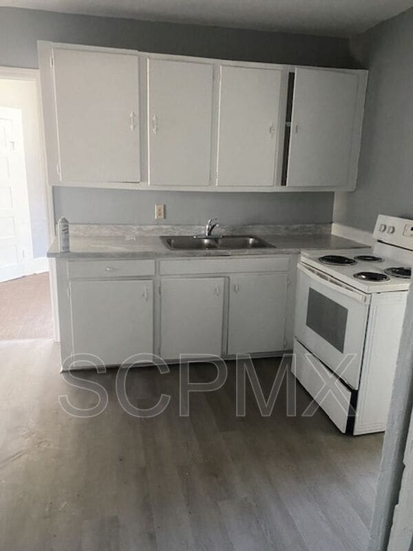 Foto del edificio - 1357 Glover St
