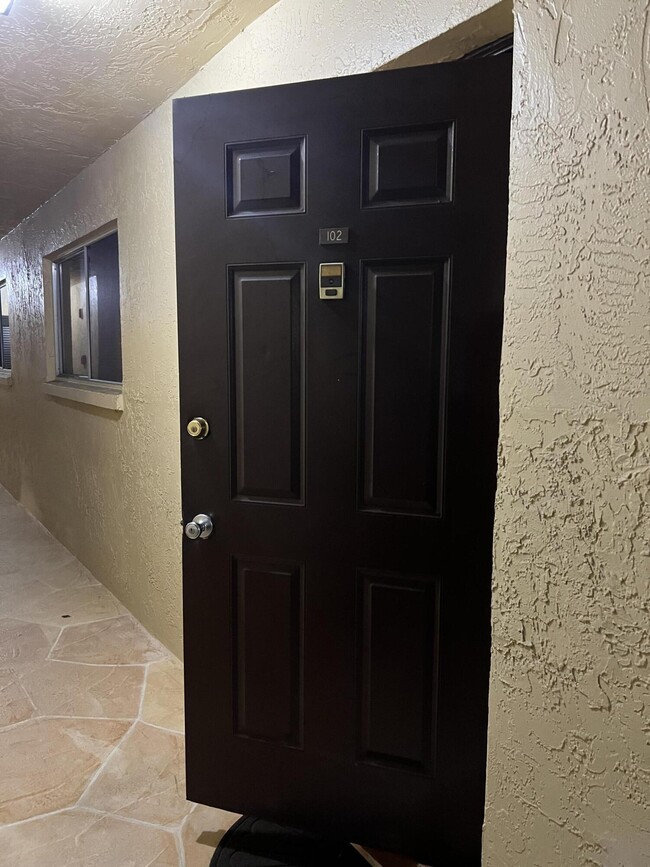 Foto del edificio - 2925 SW 22nd Ave