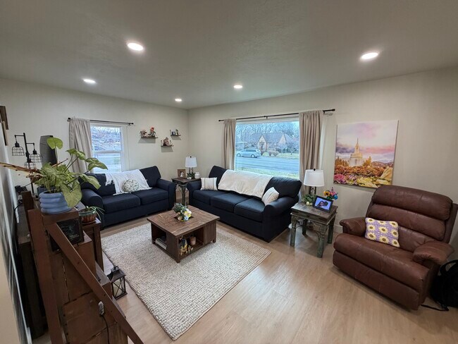 Foto del edificio - 201 S 400 E