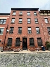 Building Photo - 504 Court St