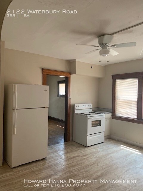 Building Photo - Down Unit In Lakewood