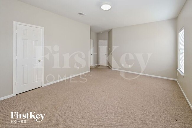 Building Photo - 21534 Amesbury Meadow Ln