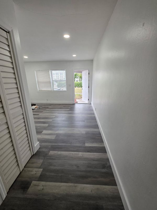 Foto del edificio - 1021 Henrietta Ave