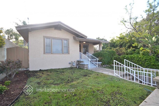 Foto del edificio - 10018 Silverton Ave