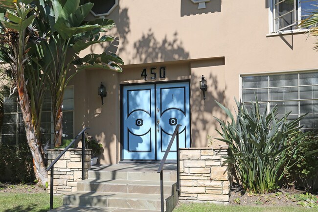 Building Photo - 450 S Rexford Dr
