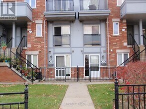 Building Photo - 2275 Bur Oak Ave