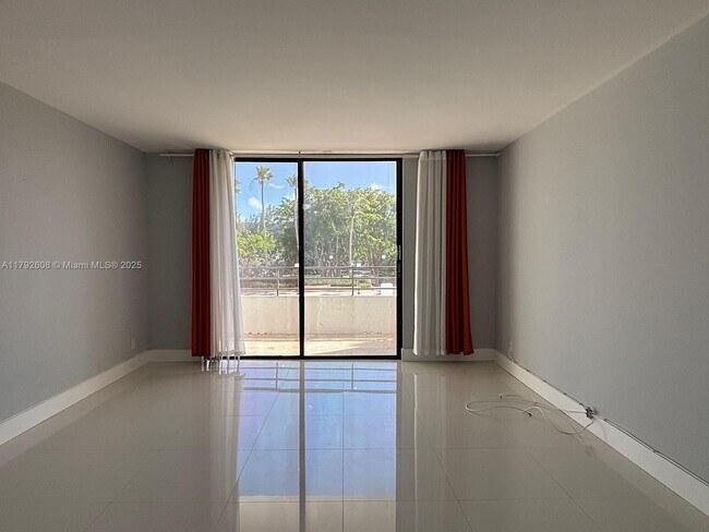 Foto del edificio - 500 Three Islands Boulevard