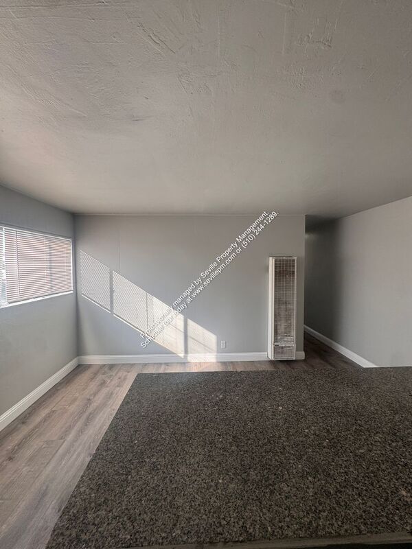 Foto del edificio - 8656 MacArthur Blvd