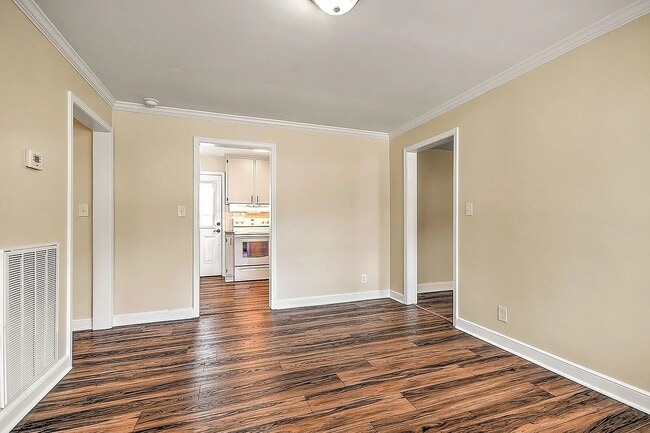 Building Photo - 2361 Hiwassee Dr