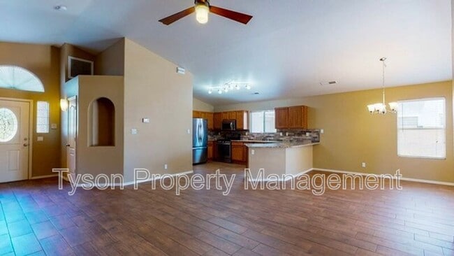 Building Photo - 6248 Calle Feliz NW