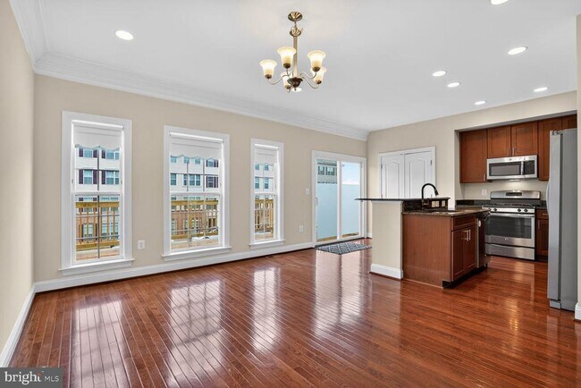 Foto del edificio - 3711 Chippendale Cir