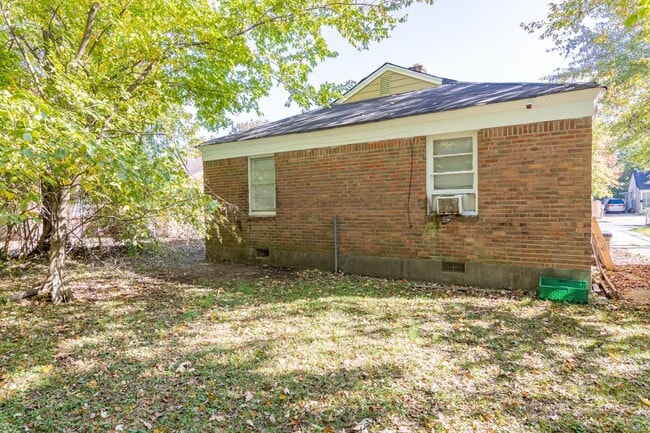 Foto del edificio - 1677 Echles St