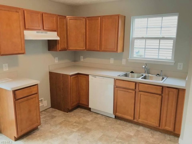 Building Photo - 6099 Iroquois Trail