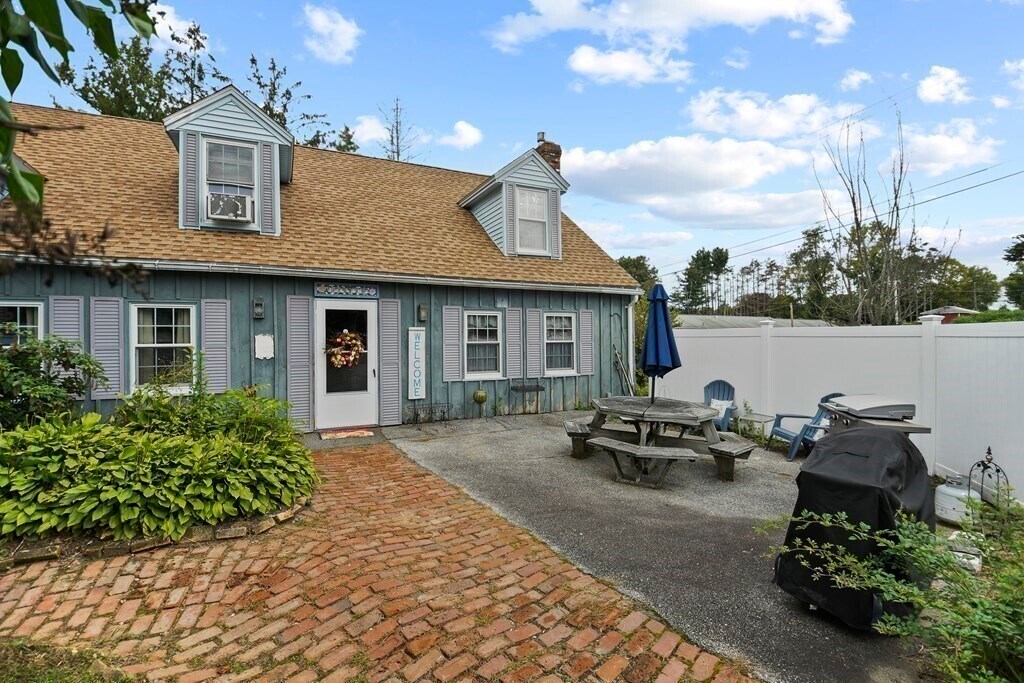 285 Main St, Spencer, MA 01562 House Rental in Spencer, MA