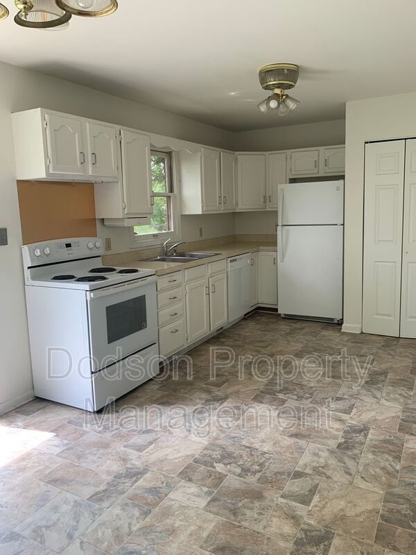 2117 Kaiser Dr, Fredericksburg, VA 22407 House Rental in