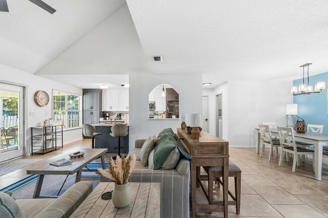 Building Photo - 5111 Keystone Dr