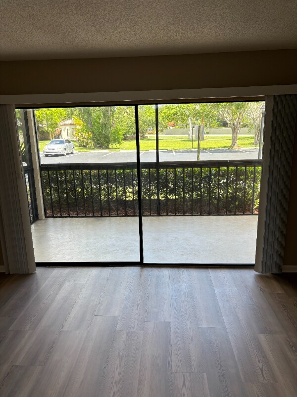 Foto del edificio - 850 NW Fork Rd