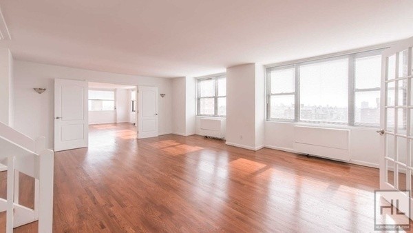 Primary Photo - East 27th Street